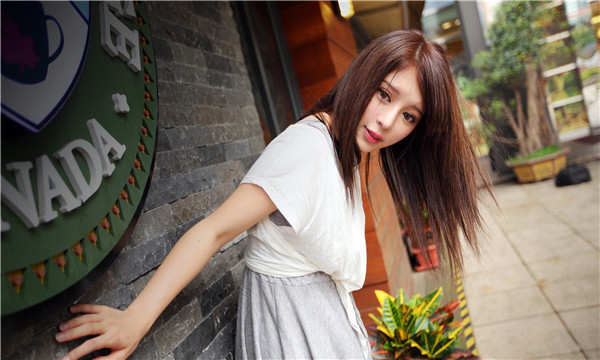 河东想找一个女性生孩子给报酬-｛找个女人生孩子多少钱｝